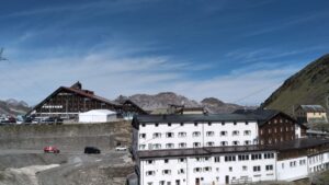 36. In alta quota sullo Stelvio